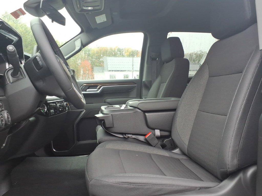 New 2026 Chevrolet Silverado 1500 RST AWD/4WD image 13