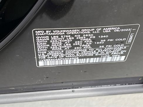 Used 2023 Volkswagen Atlas Cross Sport SEL AWD/4WD image 32
