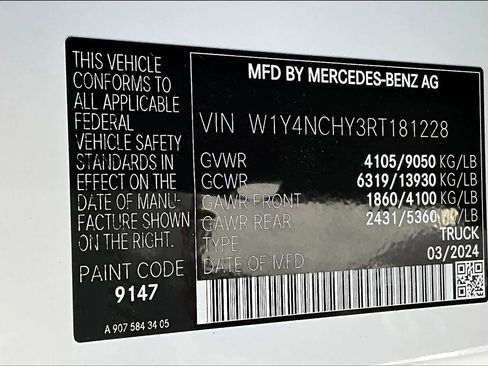 Used 2024 Mercedes-Benz Sprinter 2500 image 14