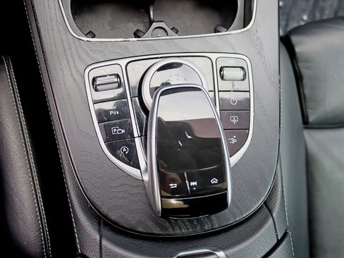 Used 2018 Mercedes-Benz E 400 4MATIC Coupe image 33