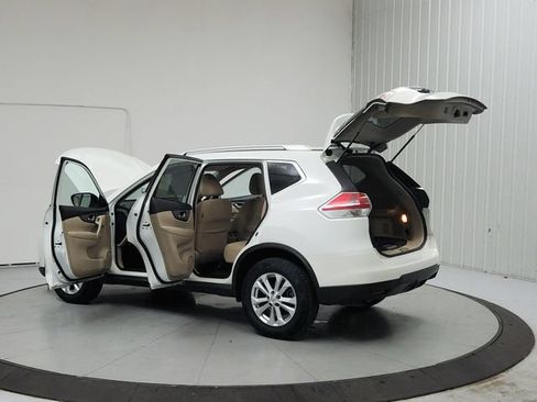 Used 2016 Nissan Rogue SV FWD image 13