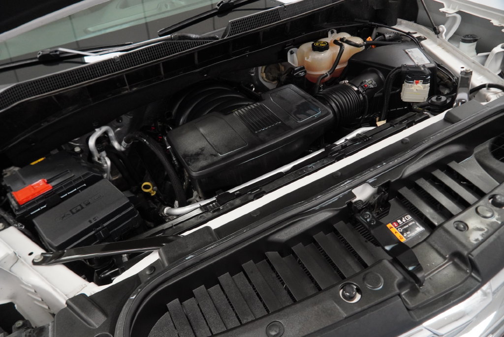 Certified 2021 Chevrolet Silverado 1500 LTZ w/ Z71 Off-Road Package AWD/4WD image 48