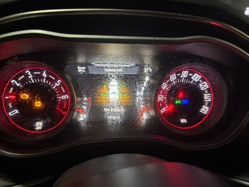 Used 2016 Dodge Challenger SXT Plus image 8