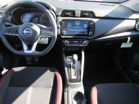 New 2025 Nissan Versa SR image 9