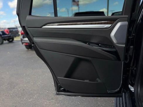 Used 2026 Cadillac Escalade Platinum Sport w/ LPO, Floor Liner Package image 18