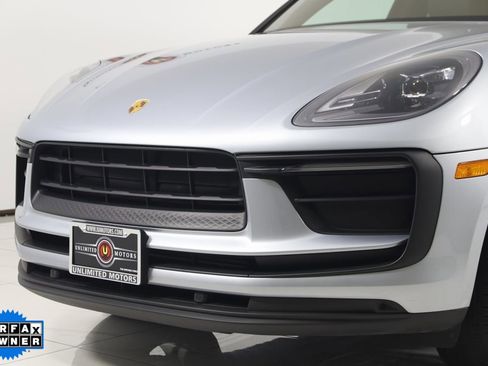 Used 2022 Porsche Macan image 63