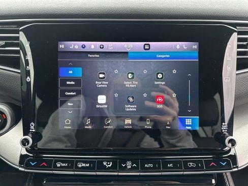 Certified 2024 Jeep Wagoneer Series II image 56