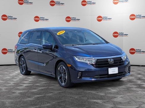 Used 2024 Honda Odyssey Elite image 3