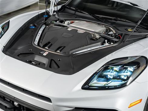 New 2026 Porsche Panamera Turbo image 14