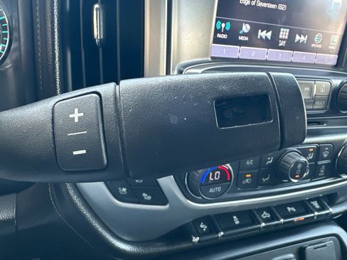 Used 2018 GMC Sierra 3500 SLT w/ Duramax Plus Package image 22