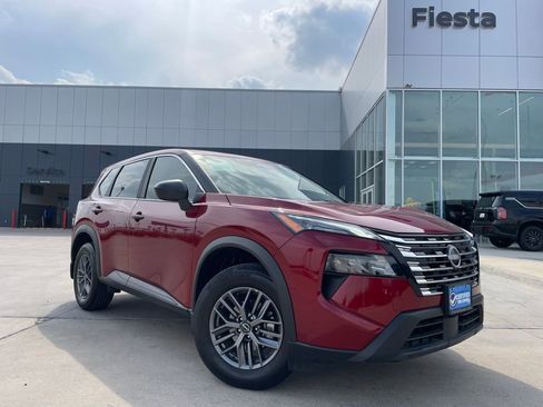 Certified 2025 Nissan Rogue S FWD image 1