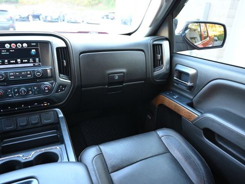 Used 2018 Chevrolet Silverado 1500 LTZ w/ Sport Package image 15