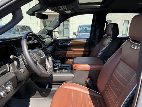 Used 2026 GMC Sierra 1500 Denali Ultimate AWD/4WD image 18