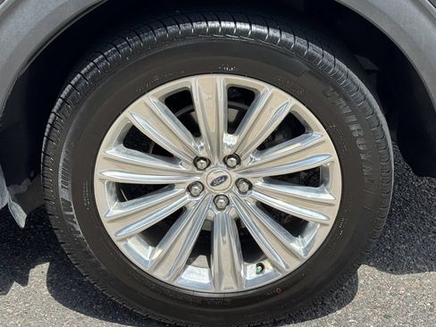 Used 2020 Ford Explorer Limited AWD/4WD image 12