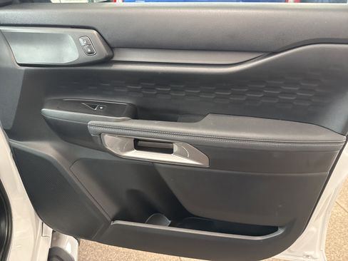 Used 2024 Ford Ranger XLT w/ FX4 Off-Road Package image 18