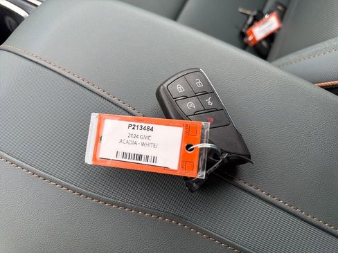 Used 2024 GMC Acadia AT4 w/ LPO, Floor Liner Package AWD/4WD image 31