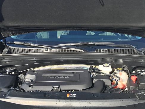 Certified 2025 Buick Envision Avenir image 7