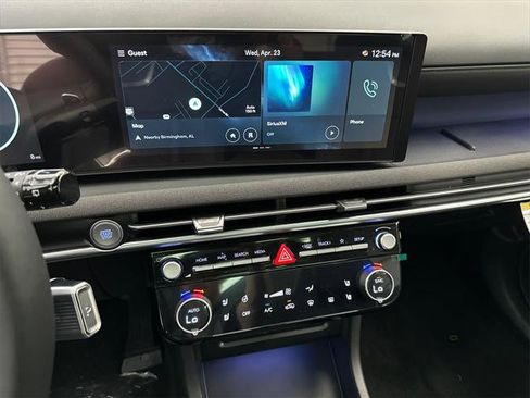 New 2025 Hyundai Tucson Limited image 31