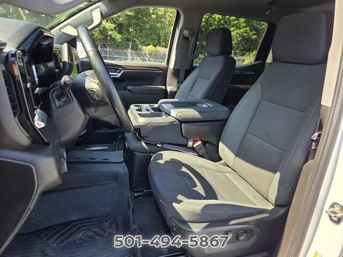 Used 2023 Chevrolet Silverado 1500 LT AWD/4WD image 9