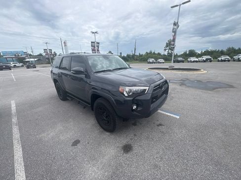 Used 2024 Toyota 4Runner SR5 Premium AWD/4WD image 17