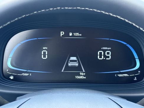 Used 2023 Hyundai Venue Limited w/ Cargo Package FWD image 16