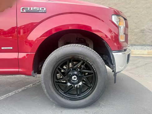 Used 2017 Ford F150 XLT w/ Equipment Group 302A Luxury image 5