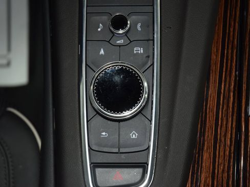 Used 2024 Cadillac Escalade ESV Premium Luxury w/ Performance Package image 36