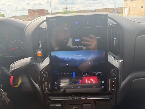 Used 2019 Chevrolet Silverado 1500 Custom w/ Custom Value Package AWD/4WD image 10