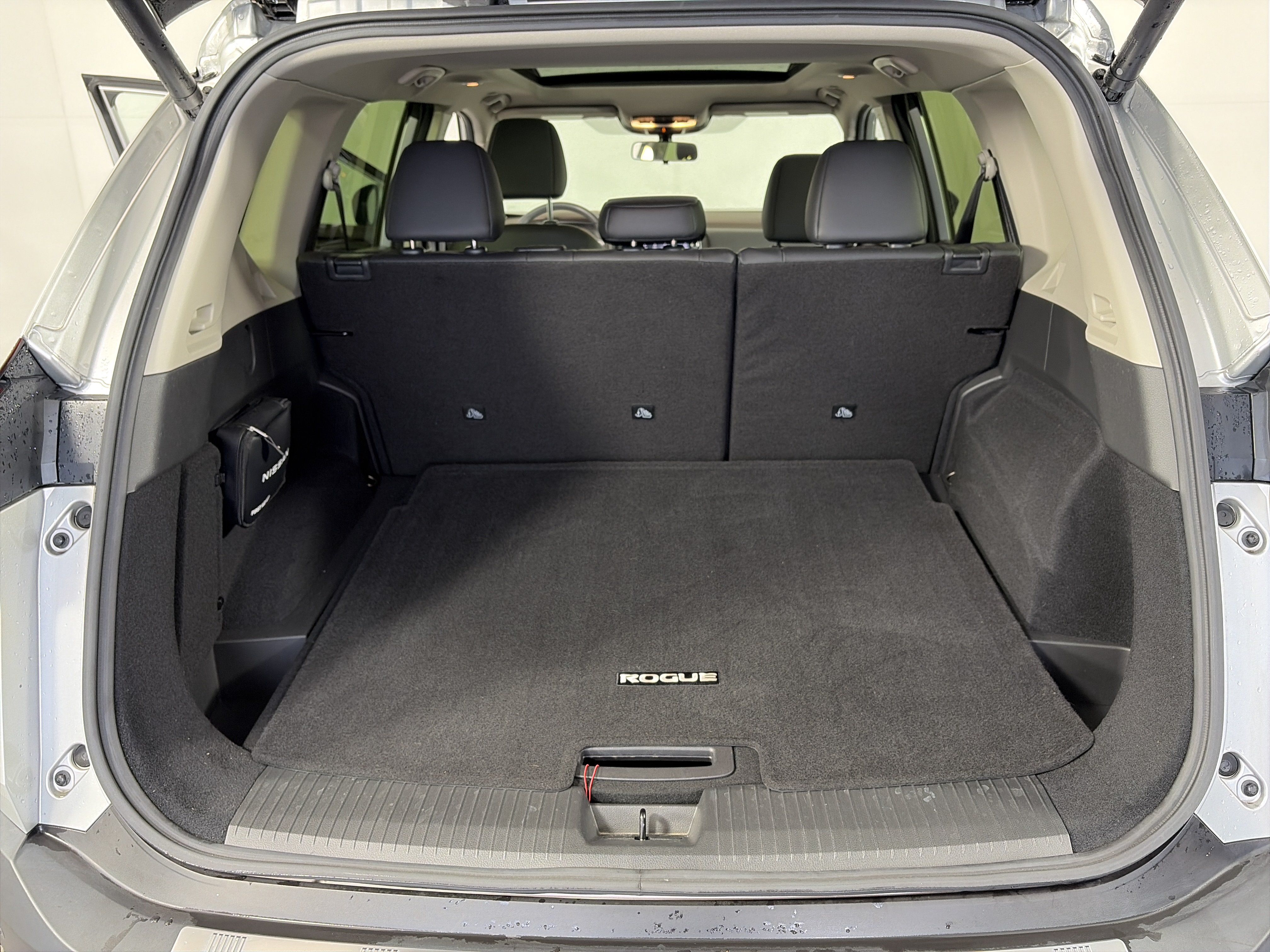 Certified 2023 Nissan Rogue SV w/ SV Premium B Package AWD/4WD image 13