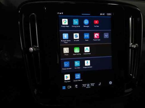 Used 2023 Volvo XC40 Recharge Plus w/ Protection Package Premier image 27