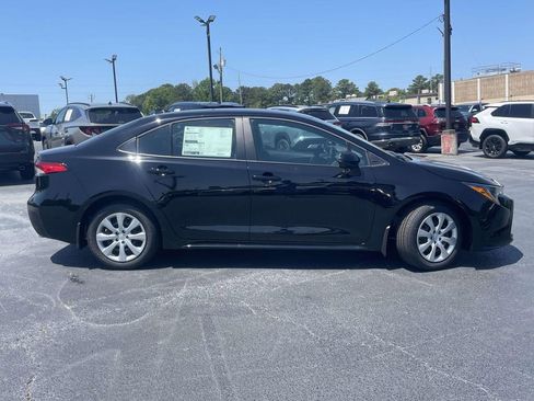 Used 2026 Toyota Corolla LE FWD image 2