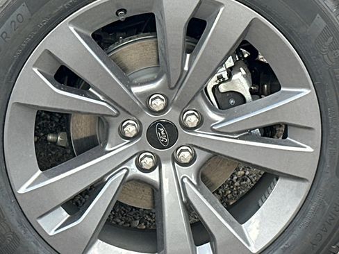 New 2026 Ford Explorer Active w/ Active Comfort Package image 5