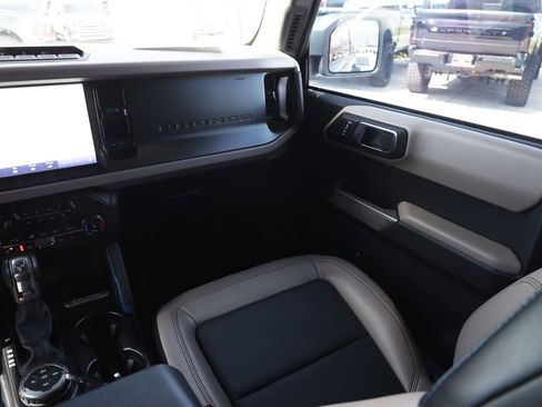 Used 2022 Ford Bronco Wildtrak AWD/4WD image 20