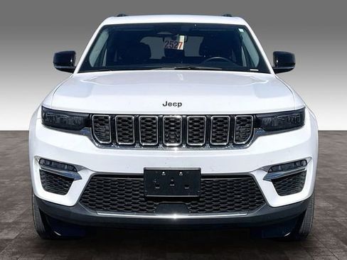 Certified 2023 Jeep Grand Cherokee Limited image 3