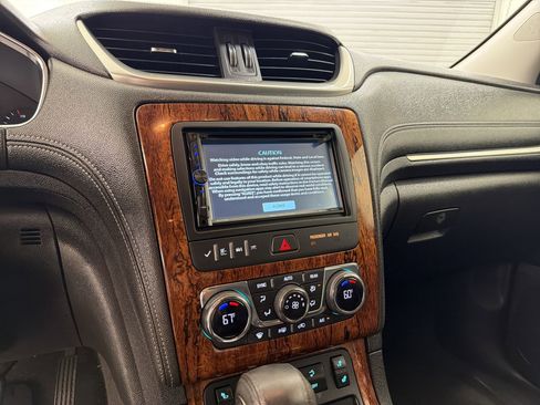 Used 2014 Chevrolet Traverse LT AWD/4WD image 21