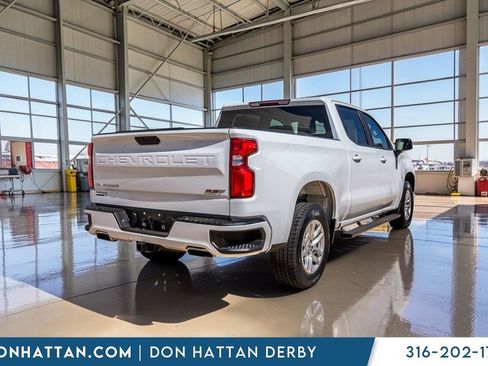 Used 2021 Chevrolet Silverado 1500 RST w/ Z71 Off-Road Package image 26