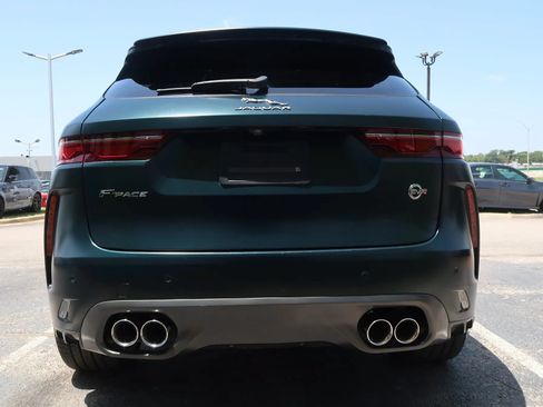 Used 2022 Jaguar F-PACE SVR AWD/4WD image 9