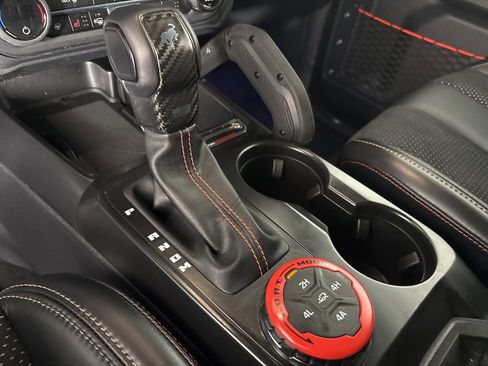 Used 2025 Ford Bronco Raptor w/ Interior Carbon Fiber Pack image 18