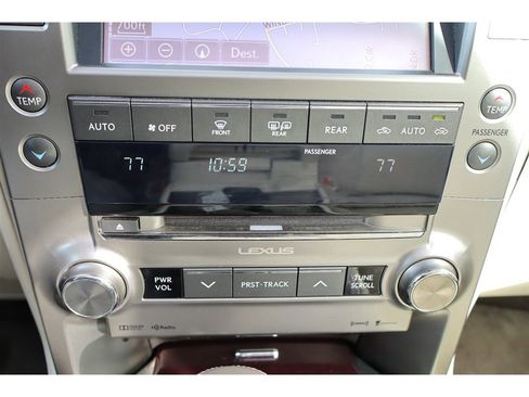 Used 2017 Lexus GX 460 image 32