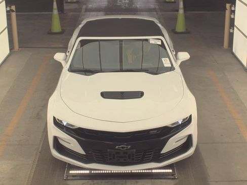 Used 2019 Chevrolet Camaro SS RWD image 2