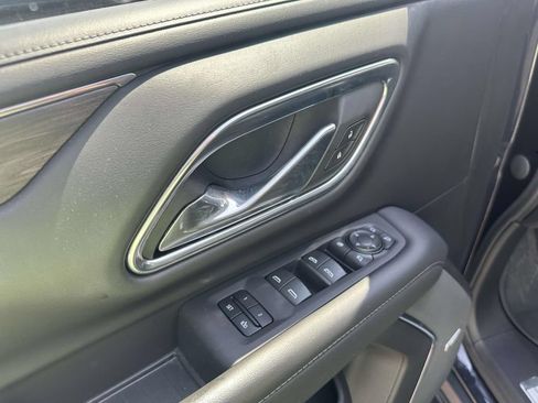 Used 2023 Chevrolet Tahoe LT w/ LT Signature Package AWD/4WD image 19