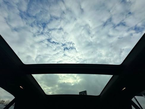 Certified 2025 Mercedes-Benz GLE 450 4MATIC image 16