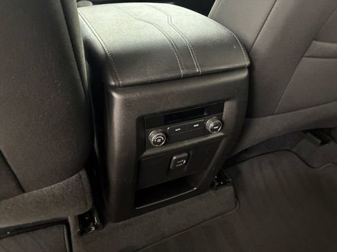 Certified 2023 Chevrolet Traverse LT AWD/4WD image 19