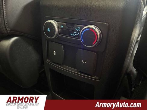 Used 2021 Ford Explorer XLT image 35