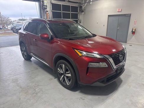 Used 2023 Nissan Rogue SL image 19