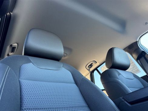 New 2026 Chevrolet Trax LT image 17