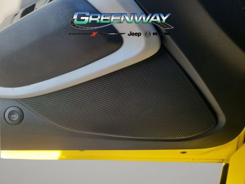 Used 2018 Chevrolet Camaro SS image 17