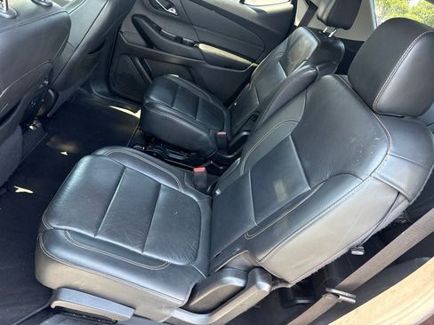 Used 2020 Chevrolet Traverse LT AWD/4WD image 11