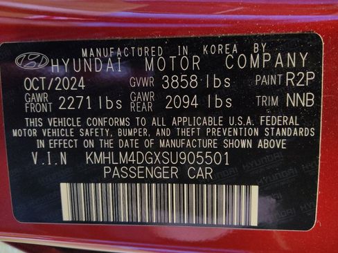 Used 2025 Hyundai Elantra Sport FWD image 33