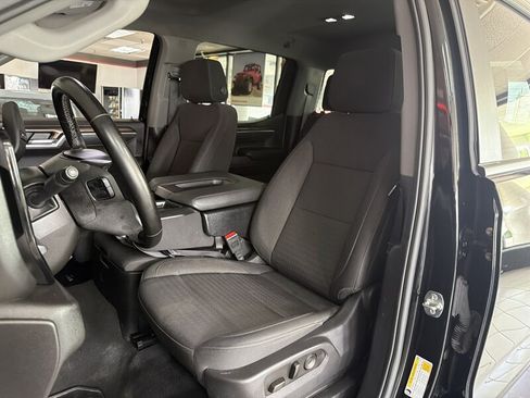 Used 2025 Chevrolet Silverado 1500 LT RWD image 10